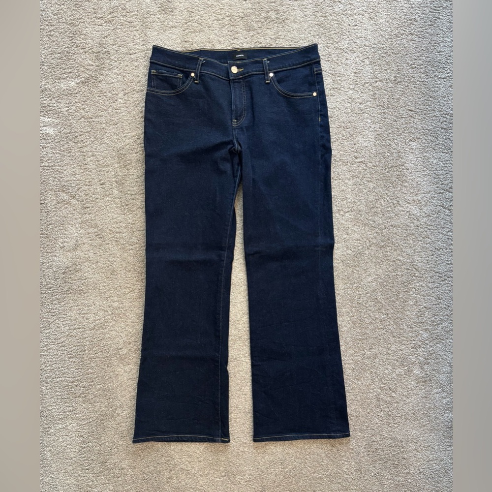 Women’s Express Mid Rise Stretch Dark Blue Boot Cut Jeans Size 8 Short